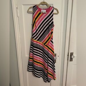 Nicole Miller Studio sleeveless design